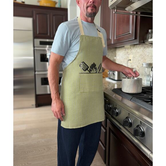 NWT Custom (your name on front) Apron BBQ Theme - 1-2 DAY SHIP TIME - Picture 4 of 5